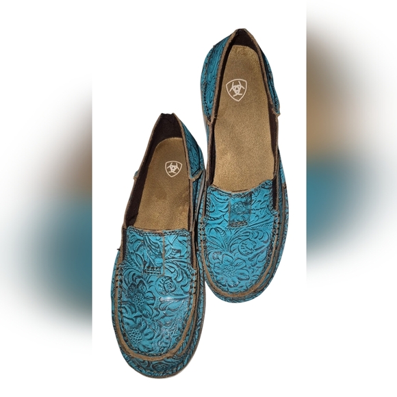 Ariat Women's Blue Embossed Loafers - Picture 7 of 10